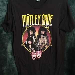 Motley Crüe band tee